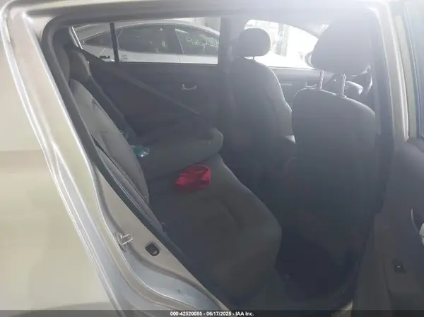 KNDPBCAC1G7864074 2016 KIA SPORTAGE - Image 8