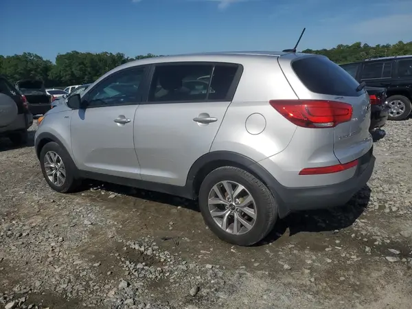 KNDPBCAC1G7868173 2016 KIA SPORTAGE - Image 2