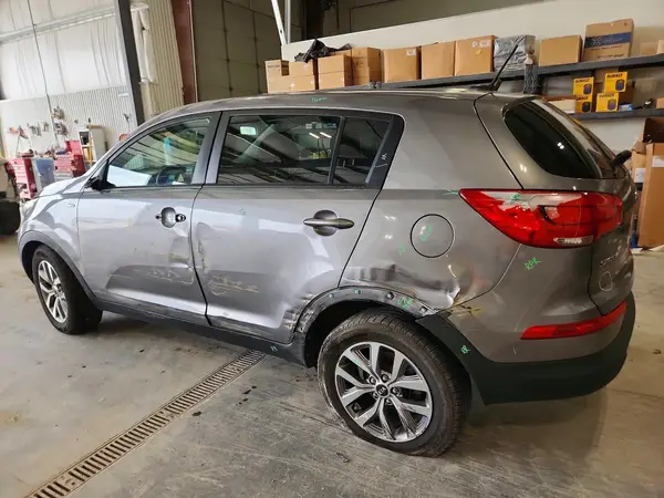 KNDPBCAC1G7871591 2016 KIA SPORTAGE - Image 2