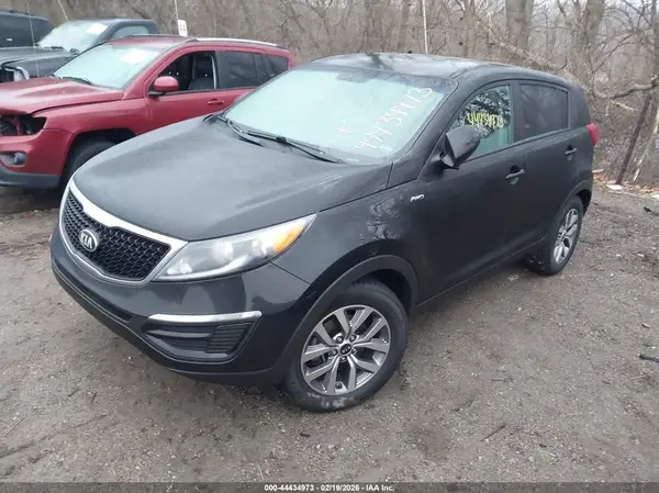 KNDPBCAC1G7877827 2016 KIA SPORTAGE - Image 2