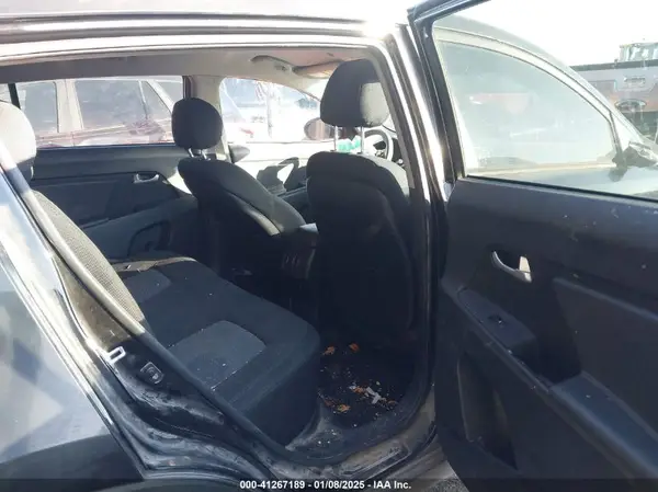 KNDPBCAC1G7879481 2016 KIA SPORTAGE - Image 8