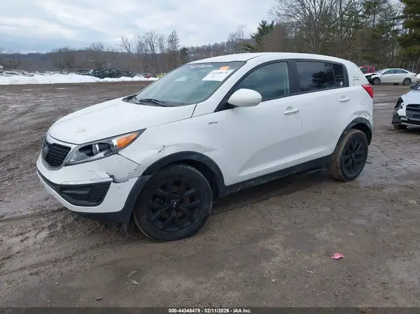 KNDPBCAC1G7880968 2016 KIA SPORTAGE - Image 2