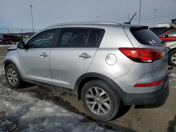 KNDPBCAC2G7799395 2016 KIA SPORTAGE - Image 2