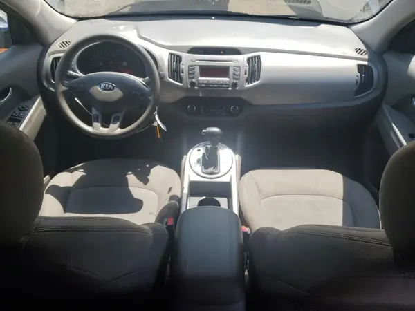 KNDPBCAC2G7810542 2016 KIA SPORTAGE - Image 8