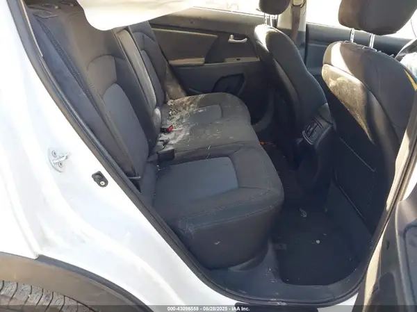KNDPBCAC2G7827213 2016 KIA SPORTAGE - Image 8