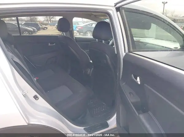 KNDPBCAC2G7837742 2016 KIA SPORTAGE - Image 8
