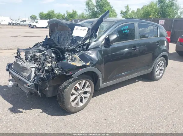 KNDPBCAC2G7840219 2016 KIA SPORTAGE - Image 2