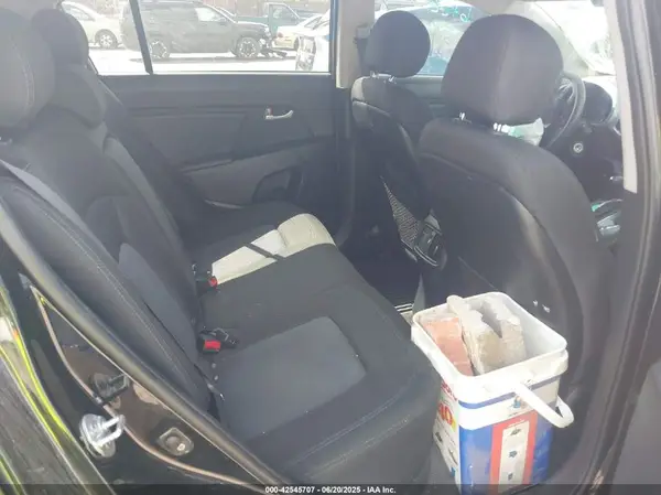KNDPBCAC2G7840219 2016 KIA SPORTAGE - Image 8