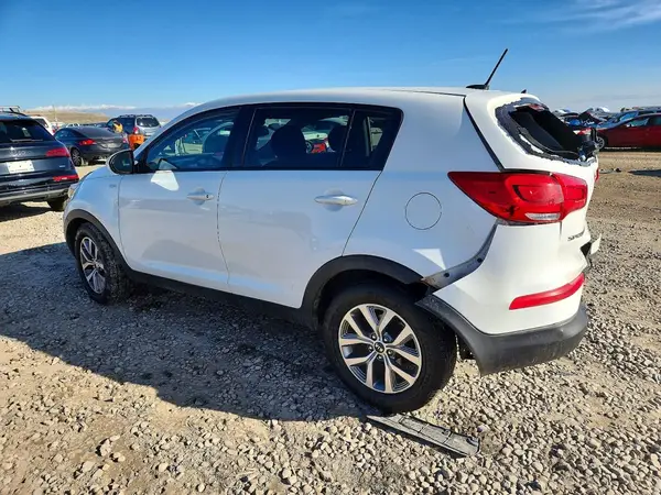 KNDPBCAC2G7841130 2016 KIA SPORTAGE - Image 2