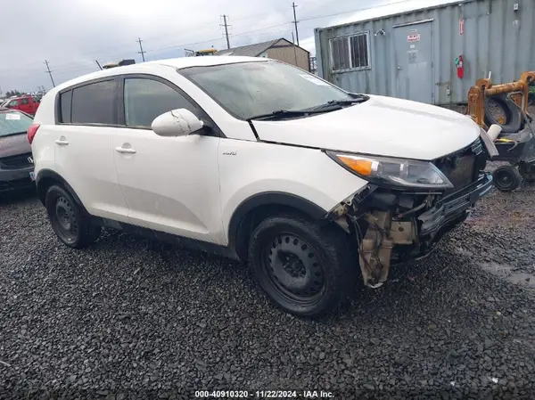 KNDPBCAC2G7869607 2016 KIA SPORTAGE - Image 1