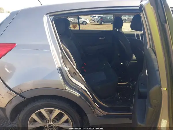 KNDPBCAC2G7879246 2016 KIA SPORTAGE - Image 8