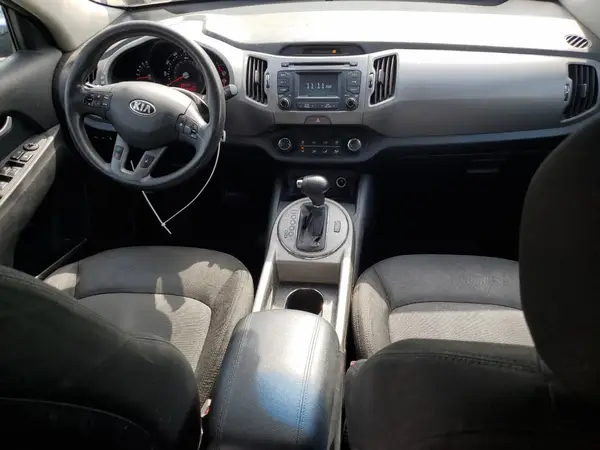 KNDPBCAC3G7799180 2016 KIA SPORTAGE - Image 8