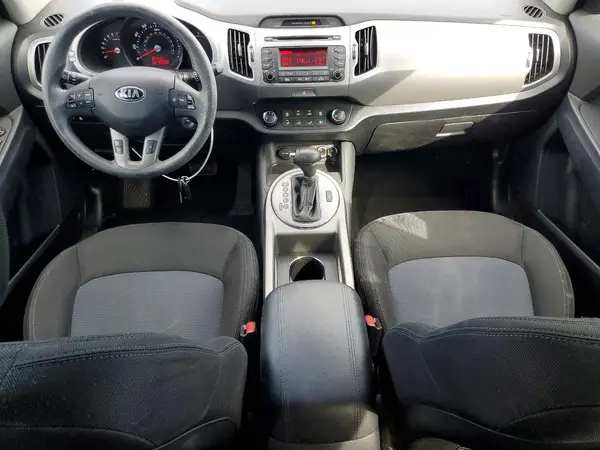 KNDPBCAC3G7813479 2016 KIA SPORTAGE - Image 8