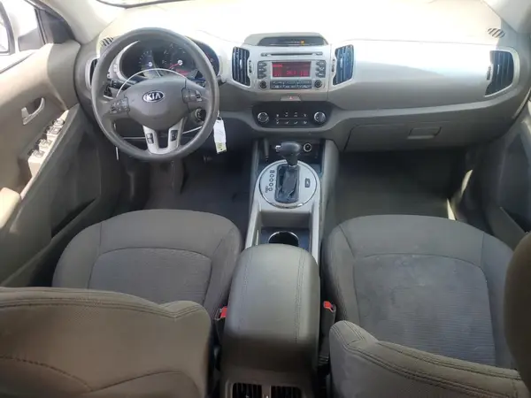 KNDPBCAC3G7853142 2016 KIA SPORTAGE - Image 8