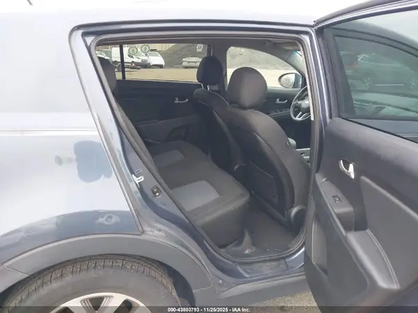 KNDPBCAC3G7853786 2016 KIA SPORTAGE - Image 8