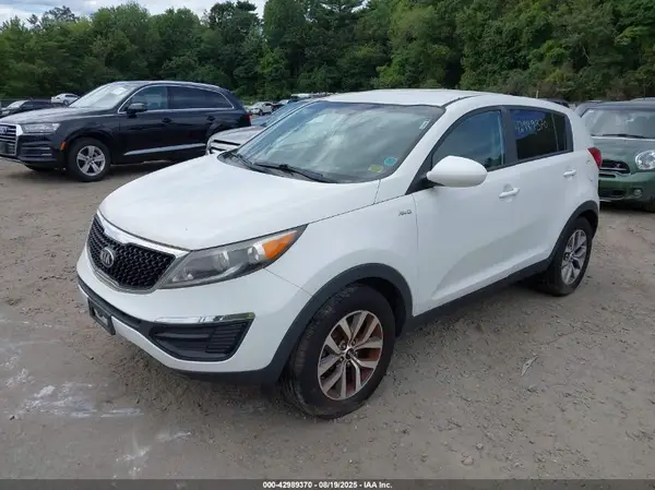 KNDPBCAC3G7864495 2016 KIA SPORTAGE - Image 2