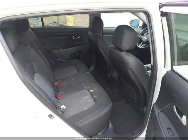 KNDPBCAC3G7864495 2016 KIA SPORTAGE - Image 8