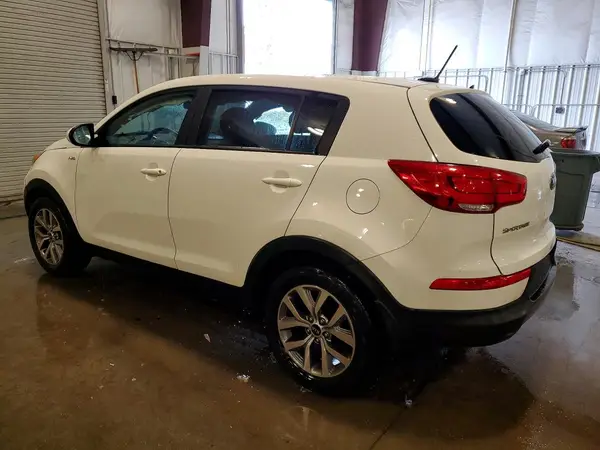 KNDPBCAC3G7867686 2016 KIA SPORTAGE - Image 2