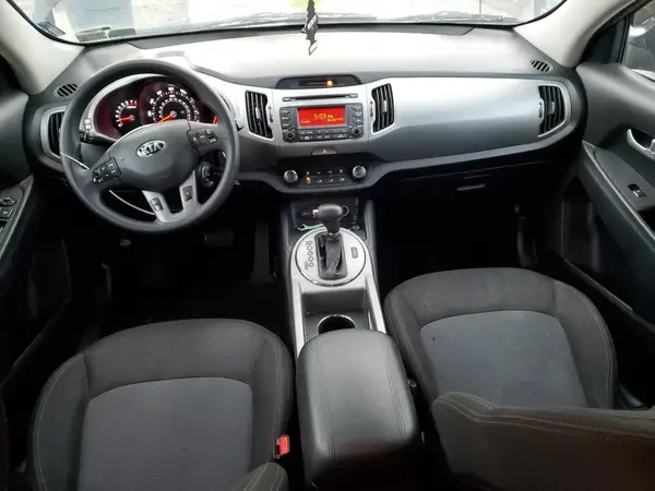 KNDPBCAC3G7877831 2016 KIA SPORTAGE - Image 8