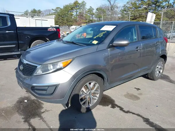 KNDPBCAC3G7878106 2016 KIA SPORTAGE - Image 2