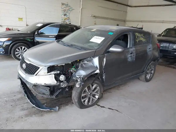 KNDPBCAC3G7879367 2016 KIA SPORTAGE - Image 2