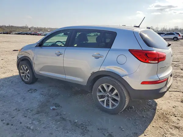 KNDPBCAC3G7880499 2016 KIA SPORTAGE - Image 2