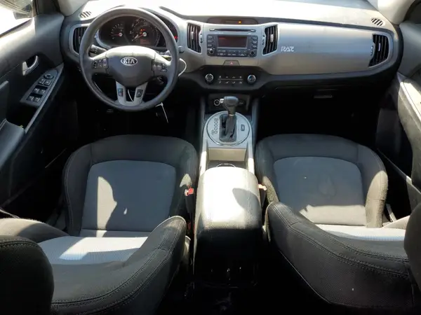 KNDPBCAC4G7805617 2016 KIA SPORTAGE - Image 8