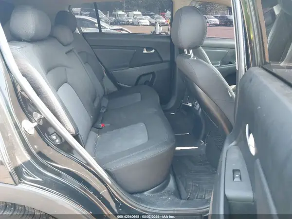 KNDPBCAC4G7809568 2016 KIA SPORTAGE - Image 8