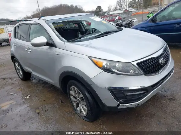 KNDPBCAC4G7811899 2016 KIA SPORTAGE - Image 1