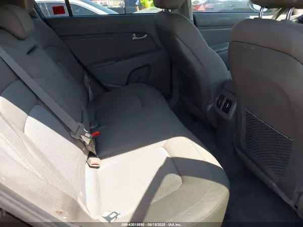 KNDPBCAC4G7817346 2016 KIA SPORTAGE - Image 8