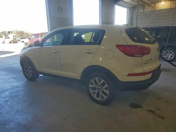 KNDPBCAC4G7838715 2016 KIA SPORTAGE - Image 2