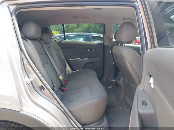 KNDPBCAC4G7841307 2016 KIA SPORTAGE - Image 8