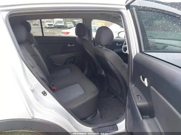 KNDPBCAC4G7849312 2016 KIA SPORTAGE - Image 8
