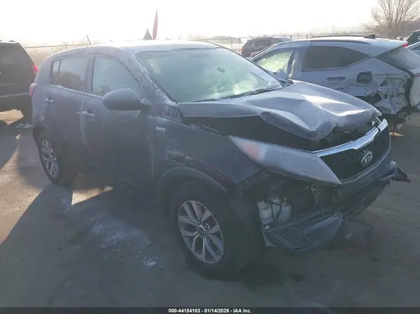 KNDPBCAC4G7863825 2016 KIA SPORTAGE - Image 1