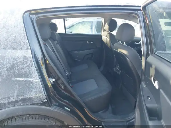KNDPBCAC4G7863825 2016 KIA SPORTAGE - Image 8