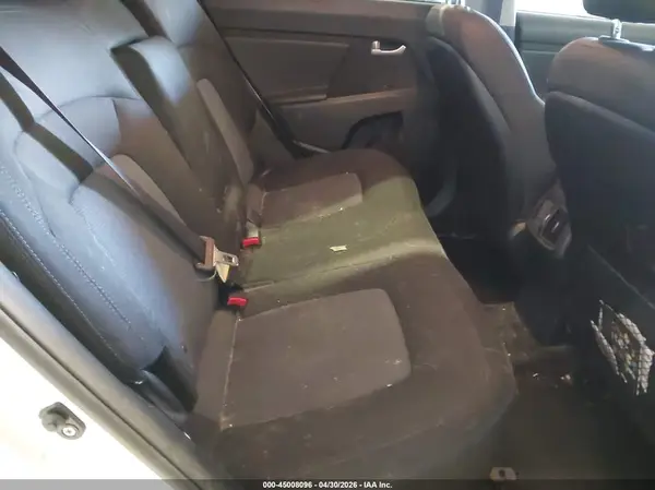 KNDPBCAC4G7875828 2016 KIA SPORTAGE - Image 8