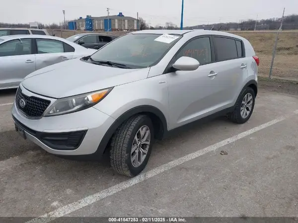 KNDPBCAC4G7876509 2016 KIA SPORTAGE - Image 2