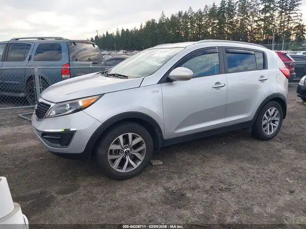 KNDPBCAC5G7798645 2016 KIA SPORTAGE - Image 2