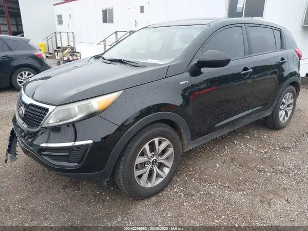 KNDPBCAC5G7807375 2016 KIA SPORTAGE - Image 2