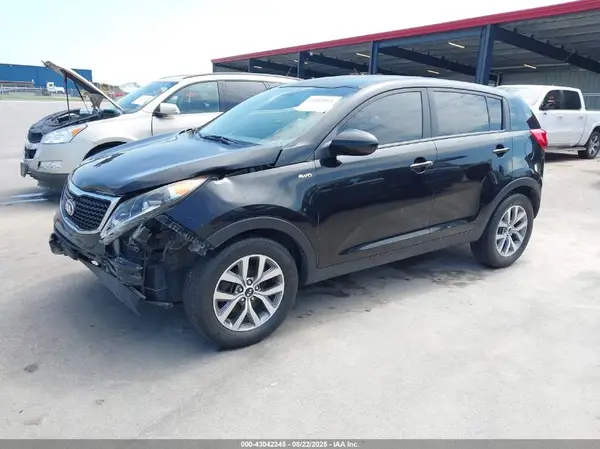 KNDPBCAC5G7807585 2016 KIA SPORTAGE - Image 2