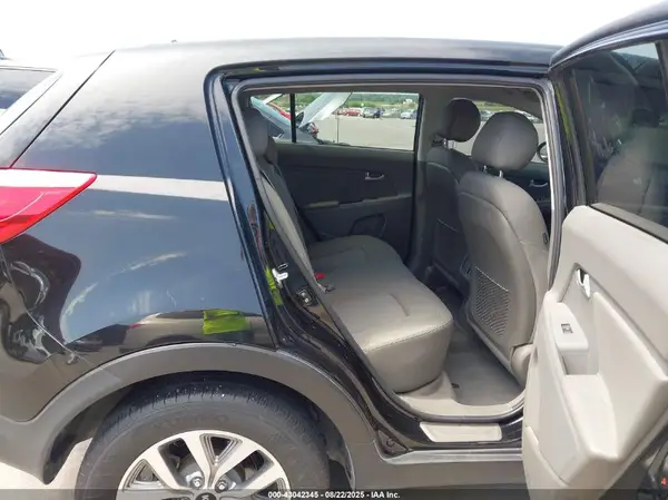 KNDPBCAC5G7807585 2016 KIA SPORTAGE - Image 8