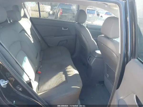KNDPBCAC5G7810695 2016 KIA SPORTAGE - Image 8