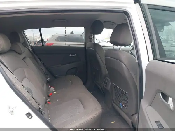 KNDPBCAC5G7811426 2016 KIA SPORTAGE - Image 8