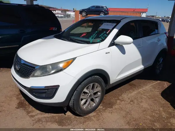 KNDPBCAC5G7815279 2016 KIA SPORTAGE - Image 2