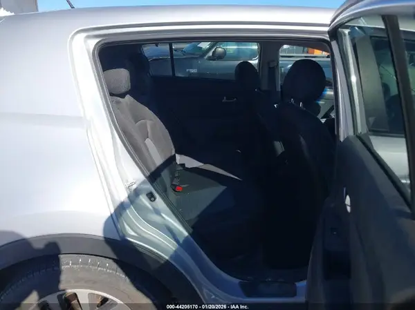 KNDPBCAC5G7820286 2016 KIA SPORTAGE - Image 8
