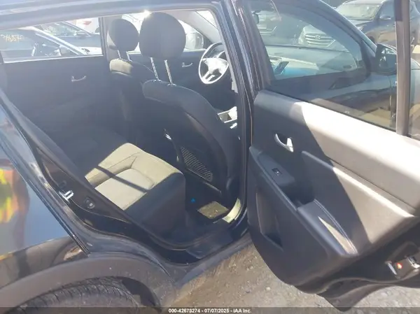 KNDPBCAC5G7821499 2016 KIA SPORTAGE - Image 8