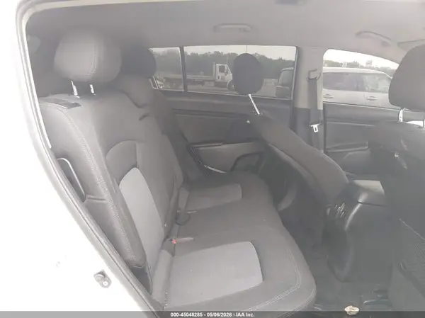 KNDPBCAC5G7827268 2016 KIA SPORTAGE - Image 8