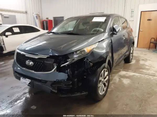 KNDPBCAC5G7829621 2016 KIA SPORTAGE - Image 2