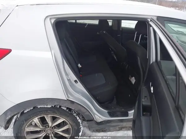 KNDPBCAC5G7857788 2016 KIA SPORTAGE - Image 8