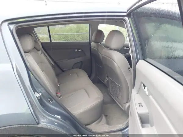 KNDPBCAC5G7862988 2016 KIA SPORTAGE - Image 8
